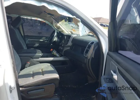 2020 Ram 1500 Big Horn/Lone Star из США, поврежденный, VIN 1C6SRFFT6LN335250